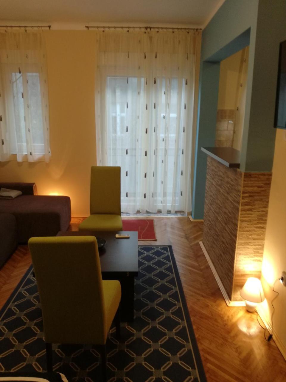By The Park Free Parking Apartment Beograd Bagian luar foto