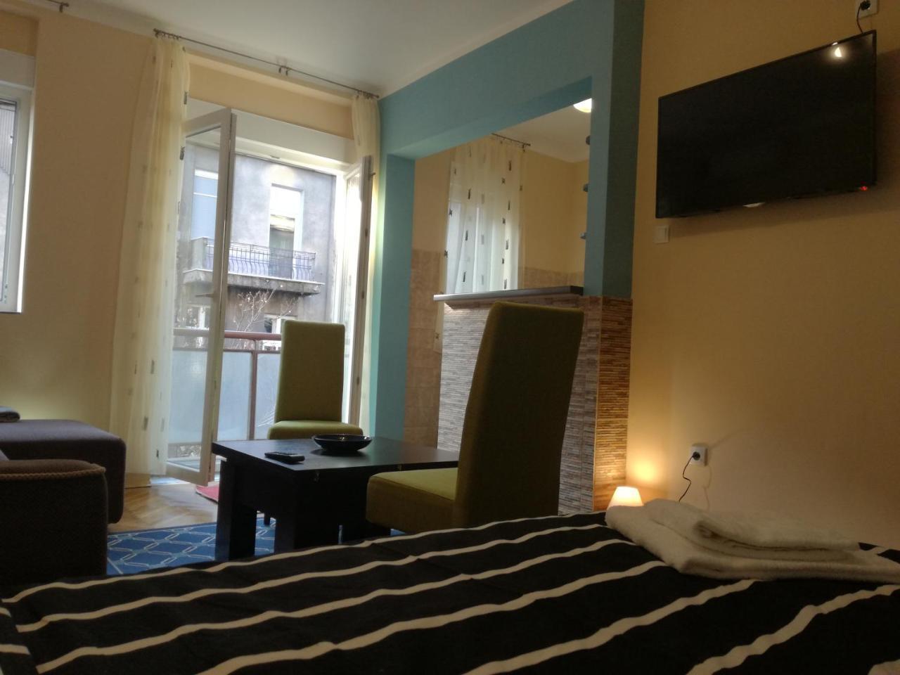 By The Park Free Parking Apartment Beograd Bagian luar foto