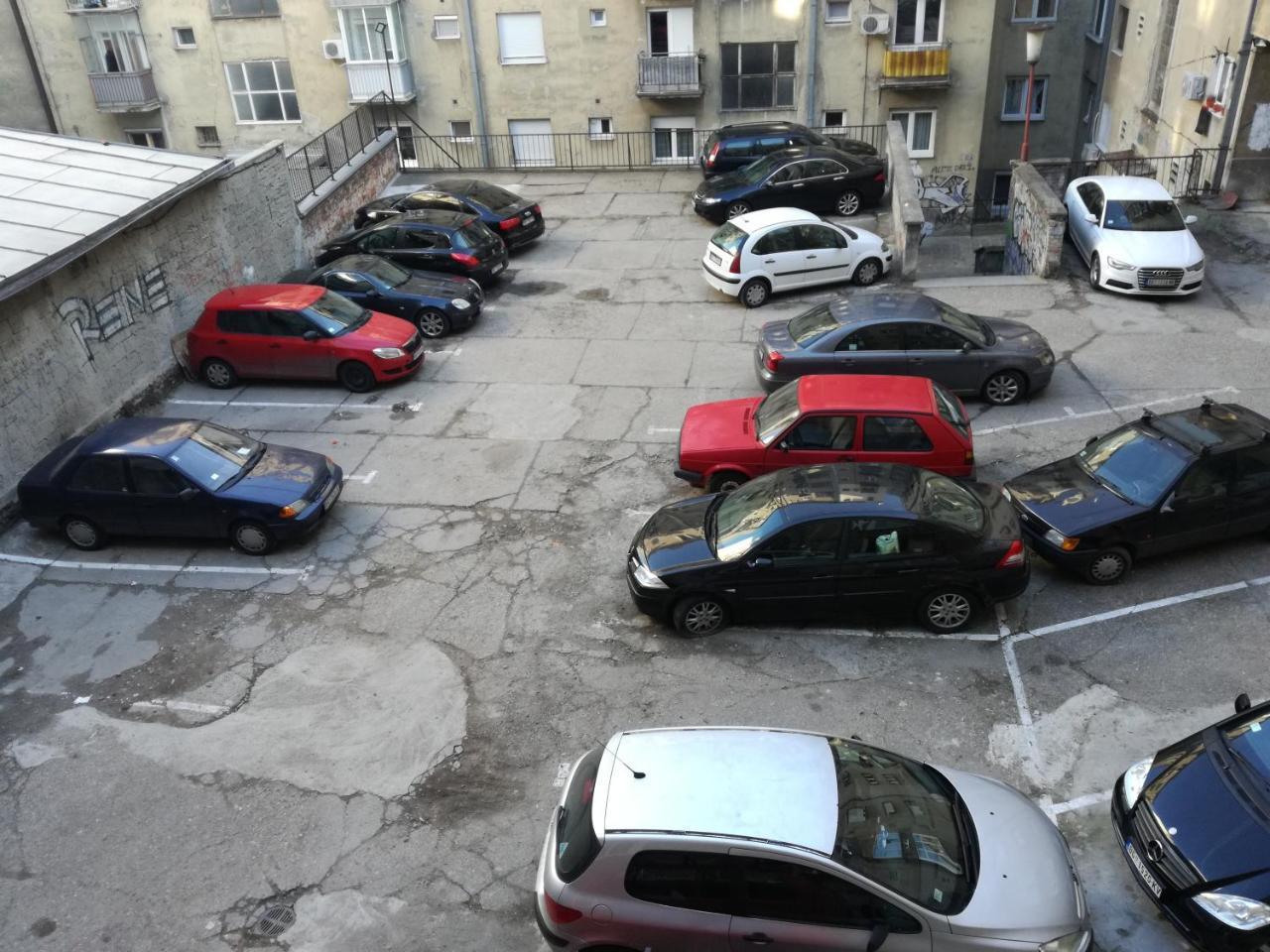 By The Park Free Parking Apartment Beograd Bagian luar foto